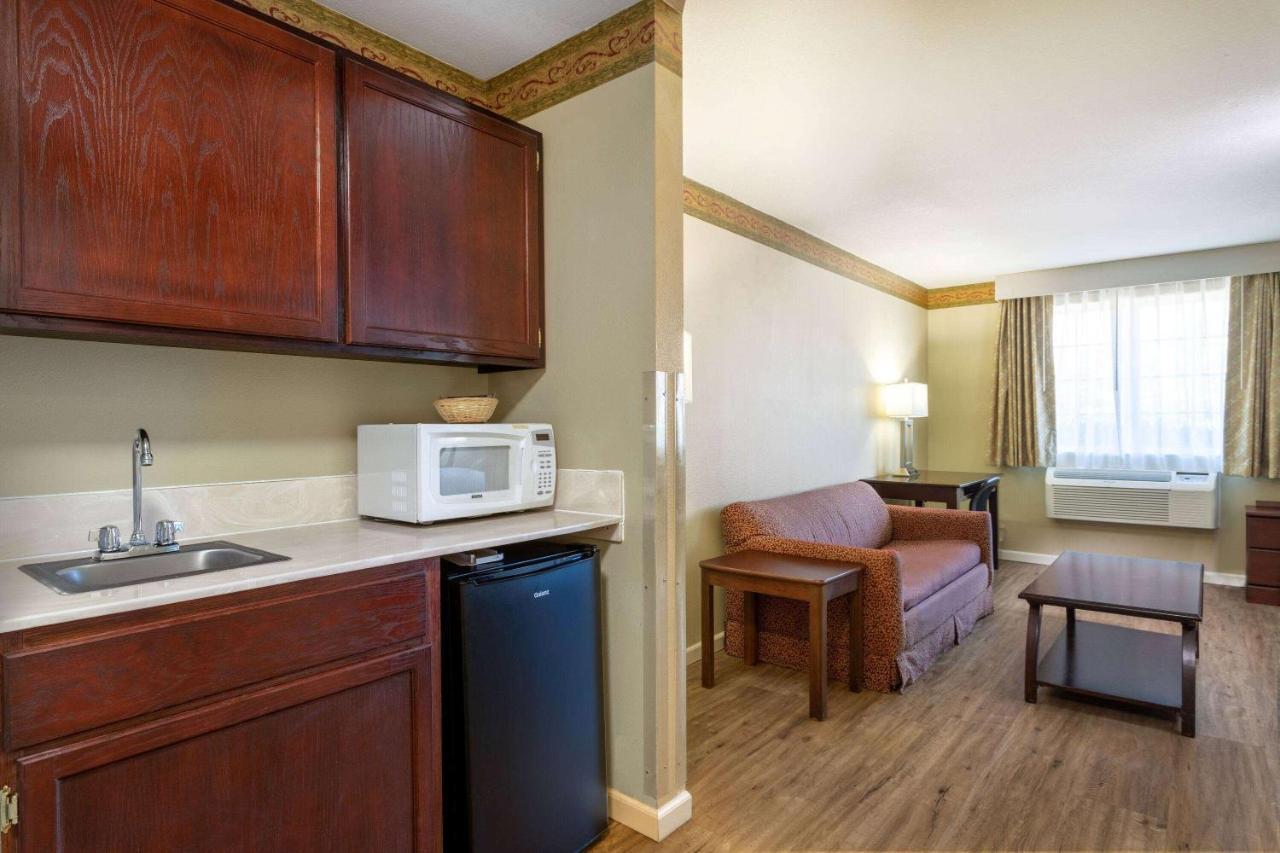 Days Inn By Wyndham Mountain Home Dış mekan fotoğraf